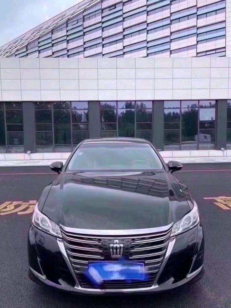 聊城17年丰田皇冠1