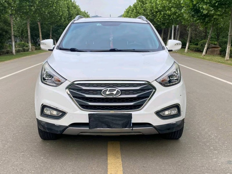 徐州16年现代ix351