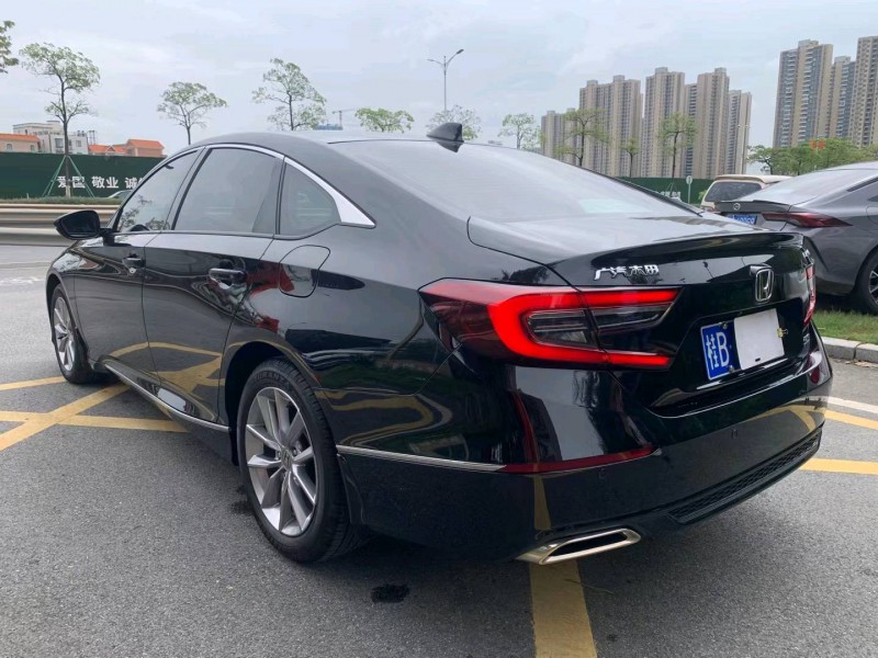 佛山22年本田雅阁5