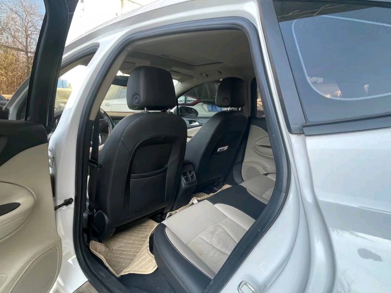 保定18年别克威朗7