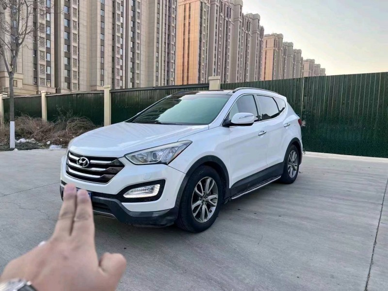 东营13年现代新胜达2