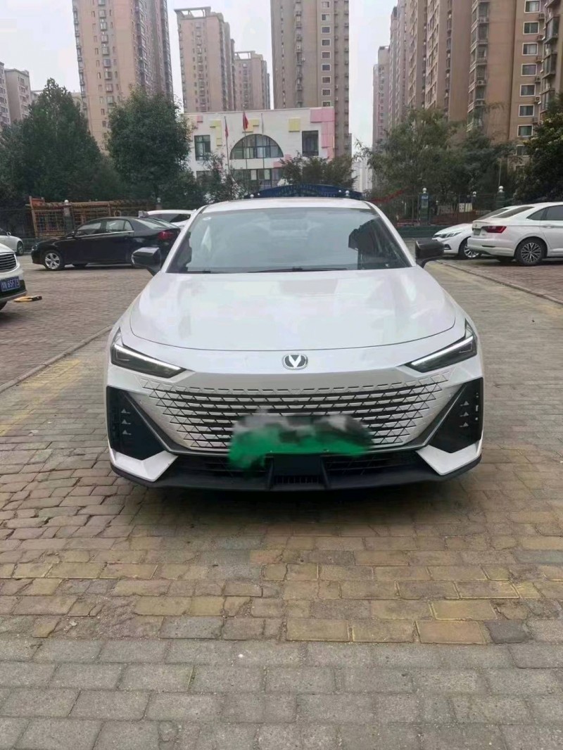 东营23年长安汽车UNI-V1