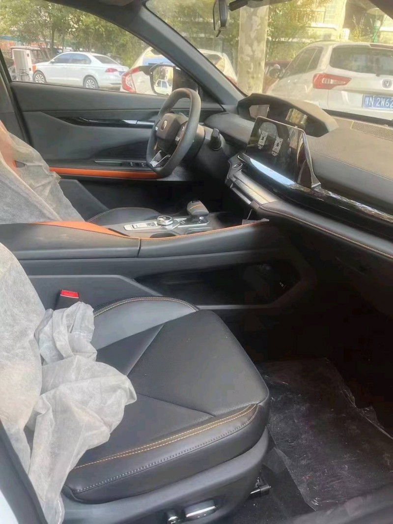 东营23年长安汽车UNI-V7