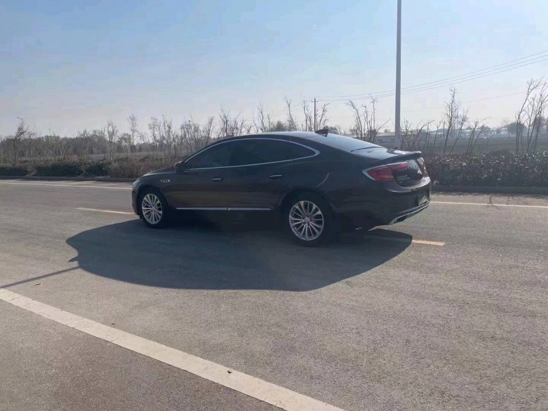 东营18年别克君越4