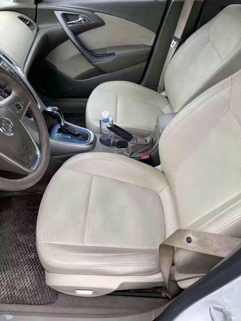 聊城13年别克英朗GT4