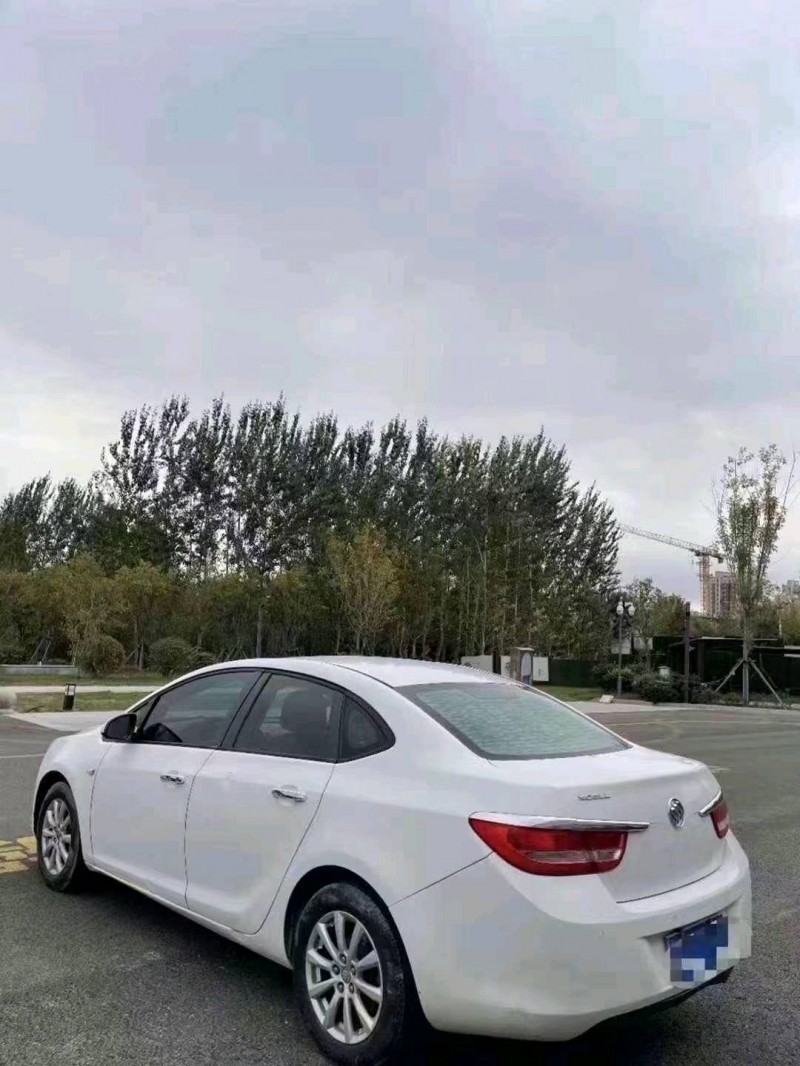 聊城13年别克英朗GT8