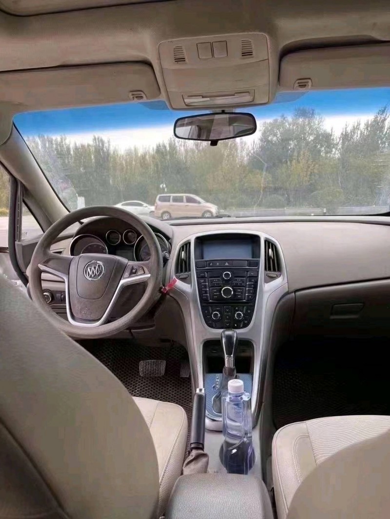 聊城13年别克英朗GT9