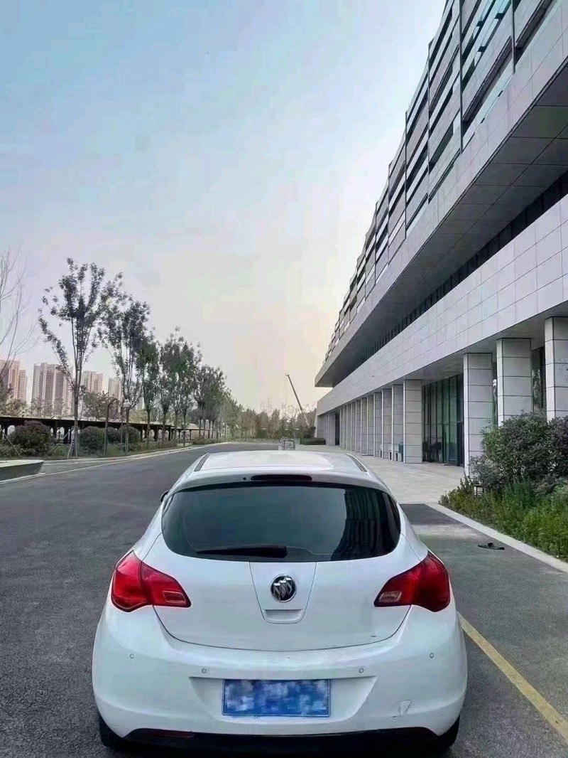 聊城15年别克英朗6