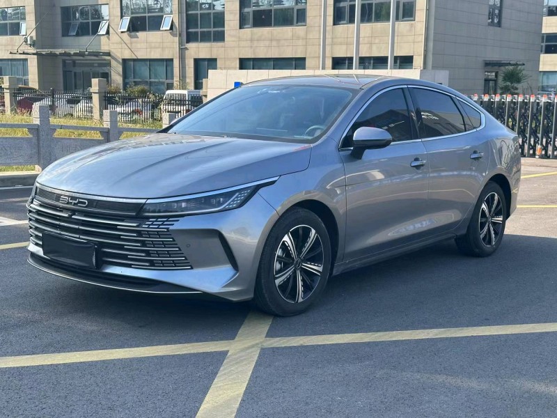 徐州22年比亚迪驱逐舰5