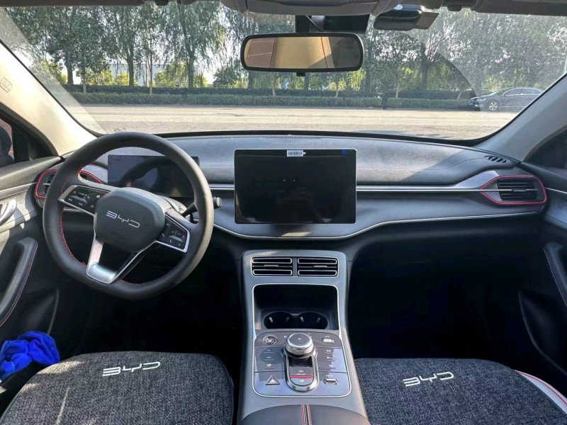 徐州22年比亚迪驱逐舰6