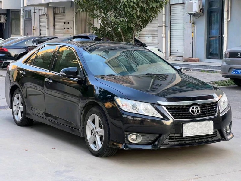 保定13年丰田凯美瑞2