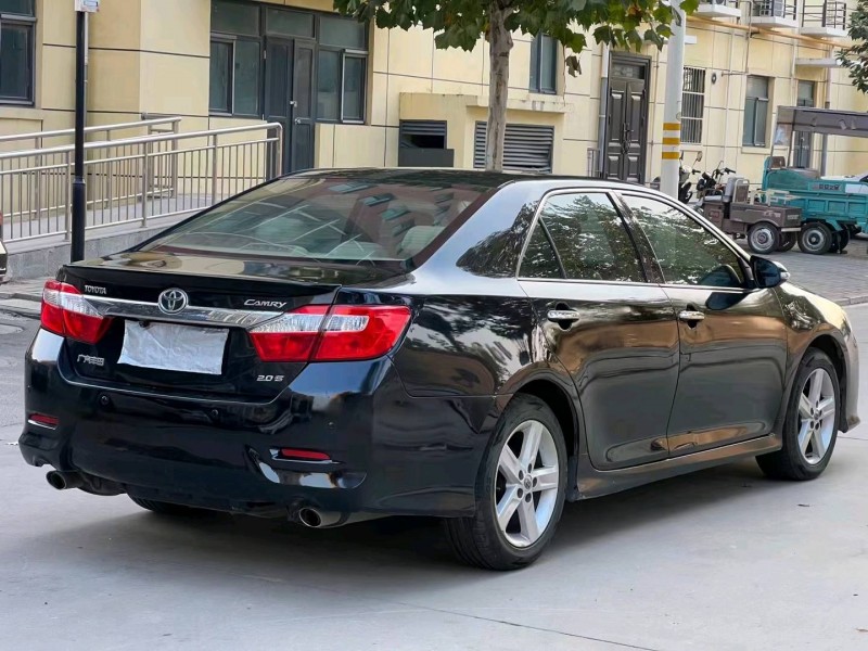 保定13年丰田凯美瑞7