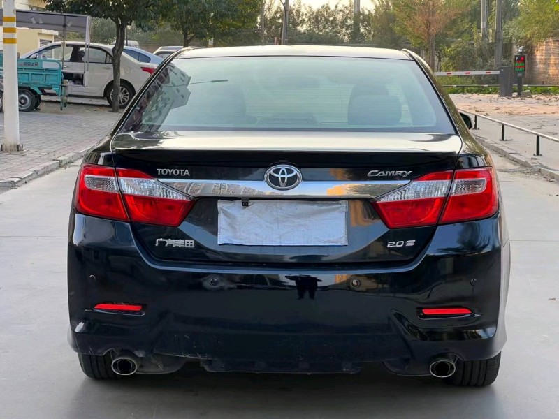 保定13年丰田凯美瑞9