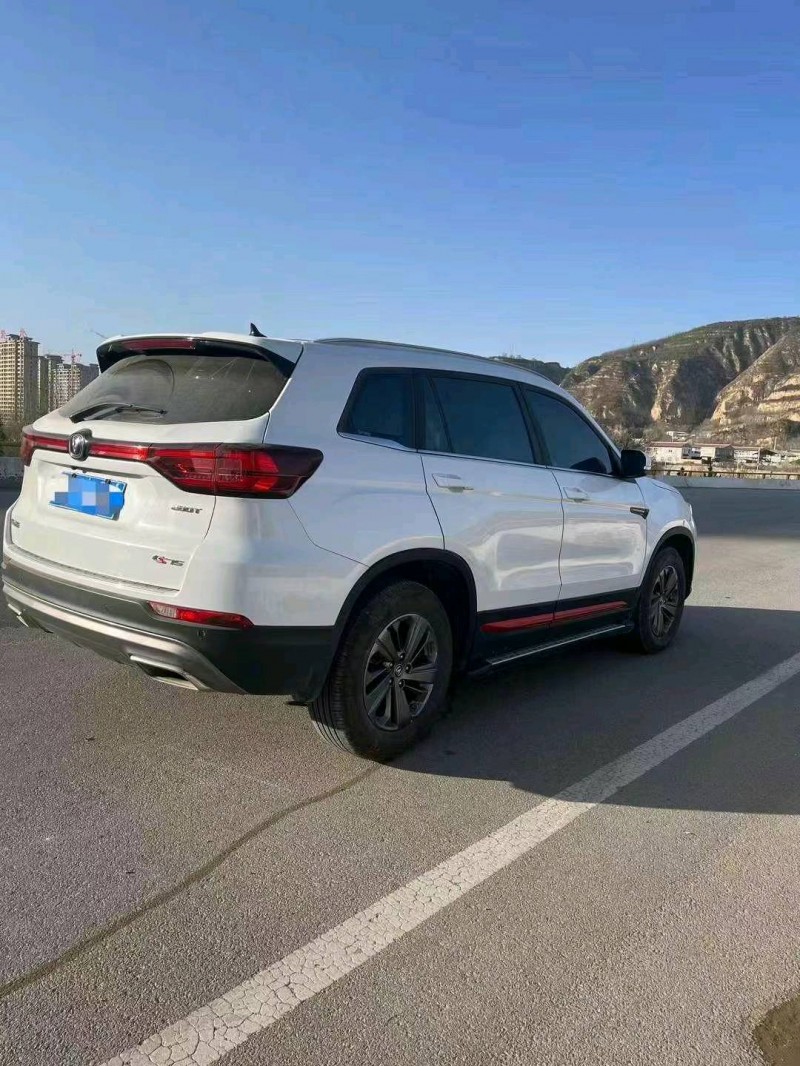 金昌21年長安汽車CS754
