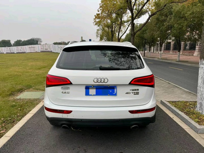 嘉兴15年奥迪Q58