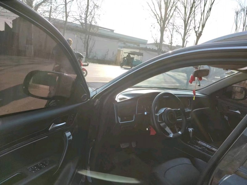 保定17年众泰T6005