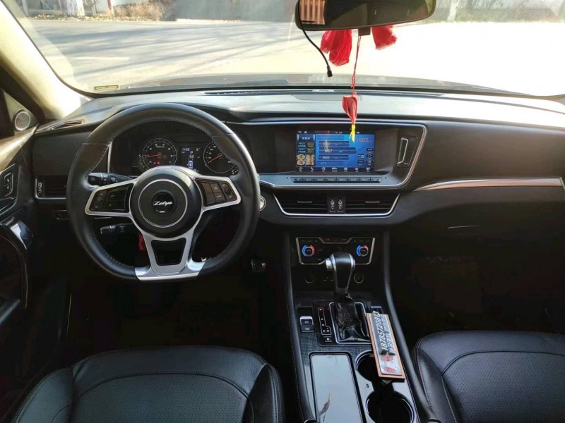 保定17年众泰T6006