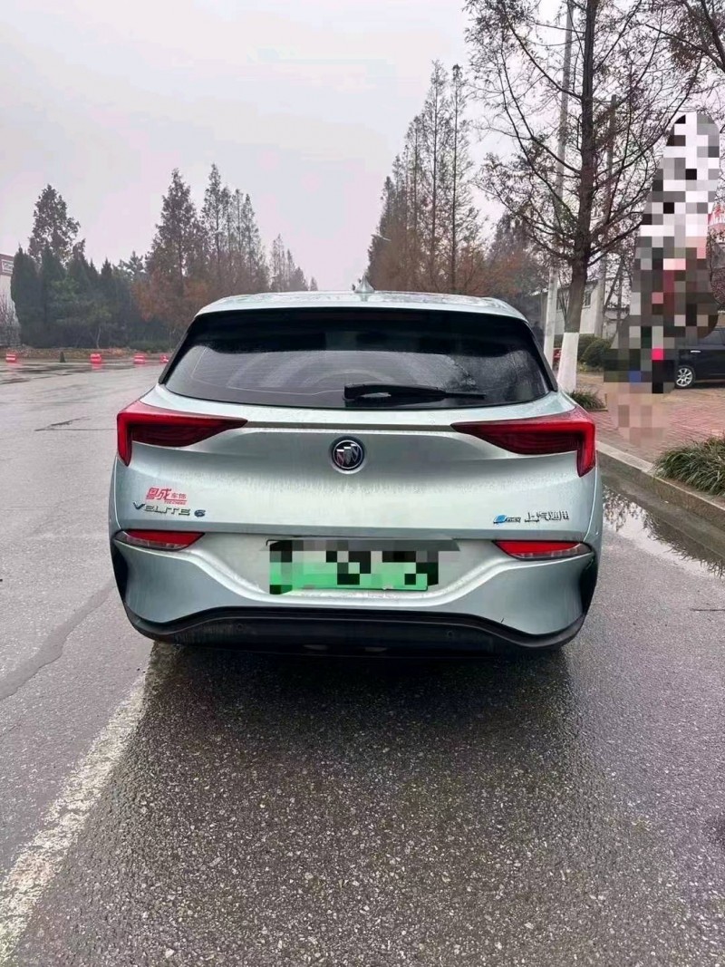 济南23年别克微蓝8