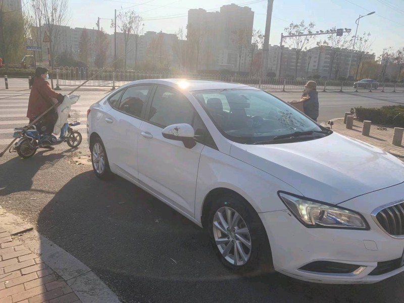 济南17年别克威朗2