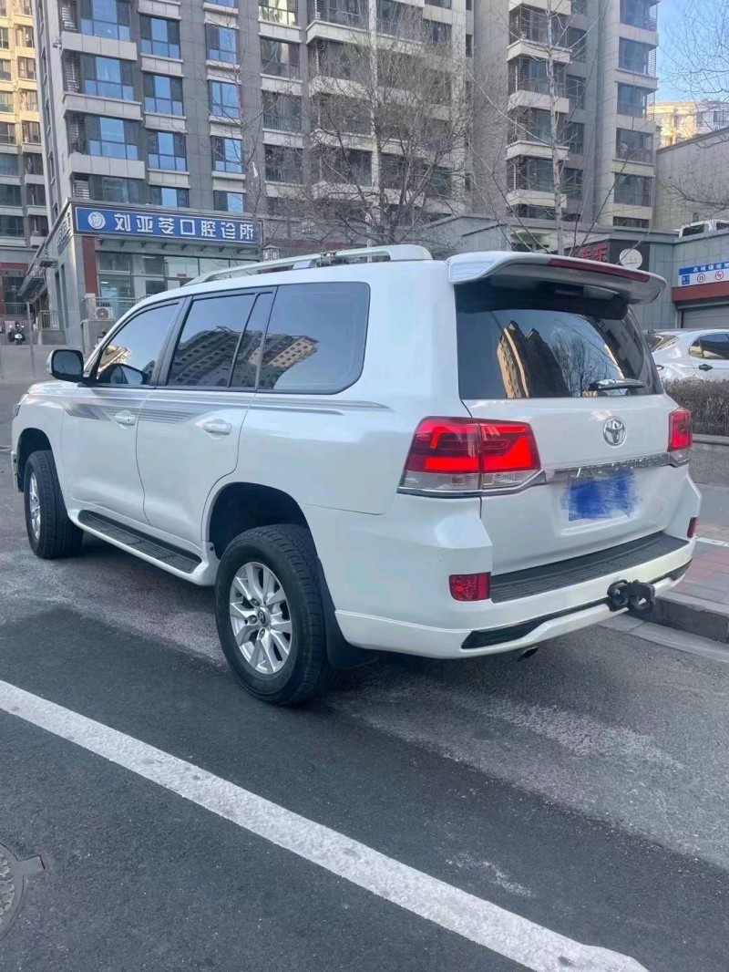 邯郸16年丰田兰德酷路泽4