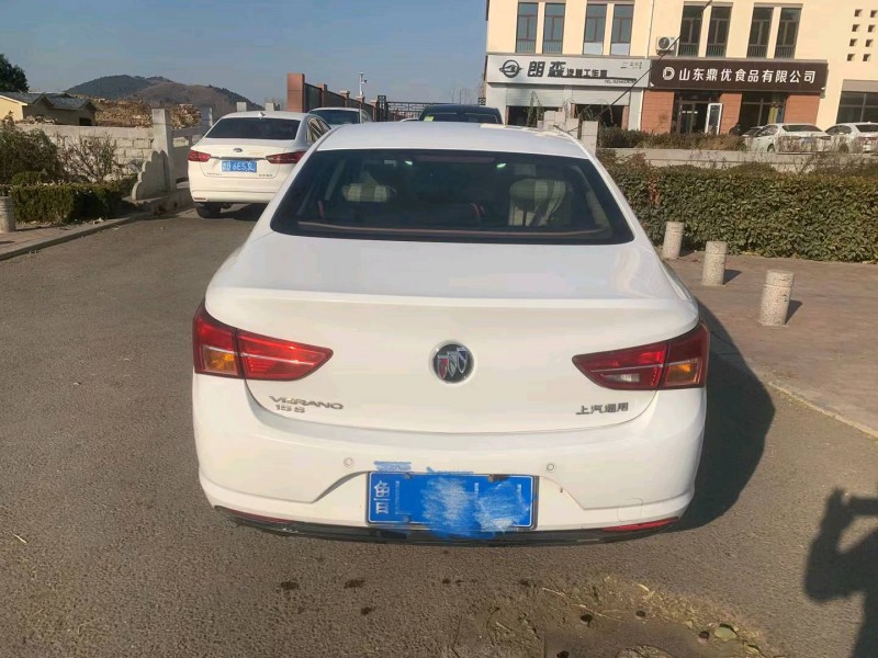 济南17年别克威朗9