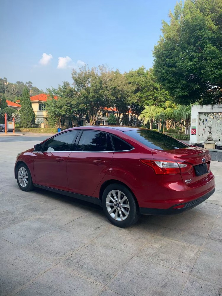 广州13年福特福克斯8