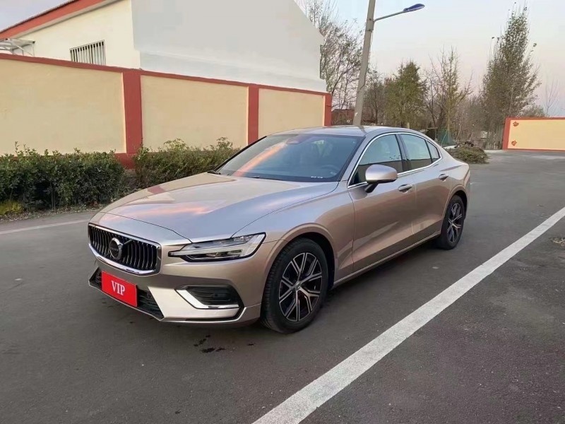 青岛23年沃尔沃S60L2