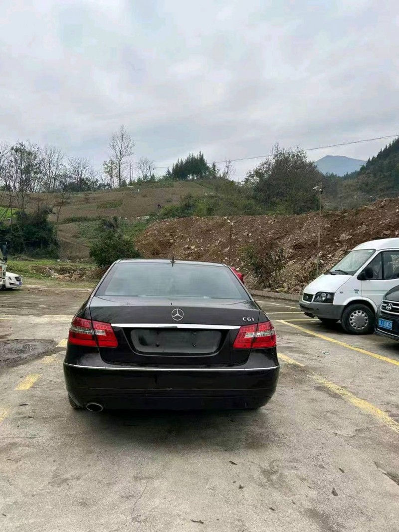 重庆10年奔驰E2