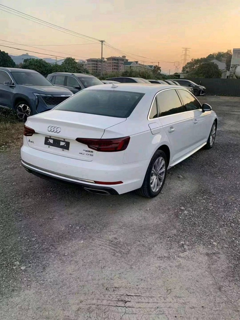 嘉兴19年奥迪A4L5