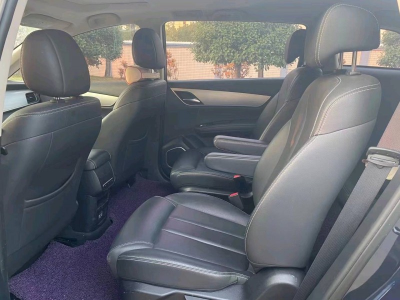 汕头21年比亚迪宋MAX8