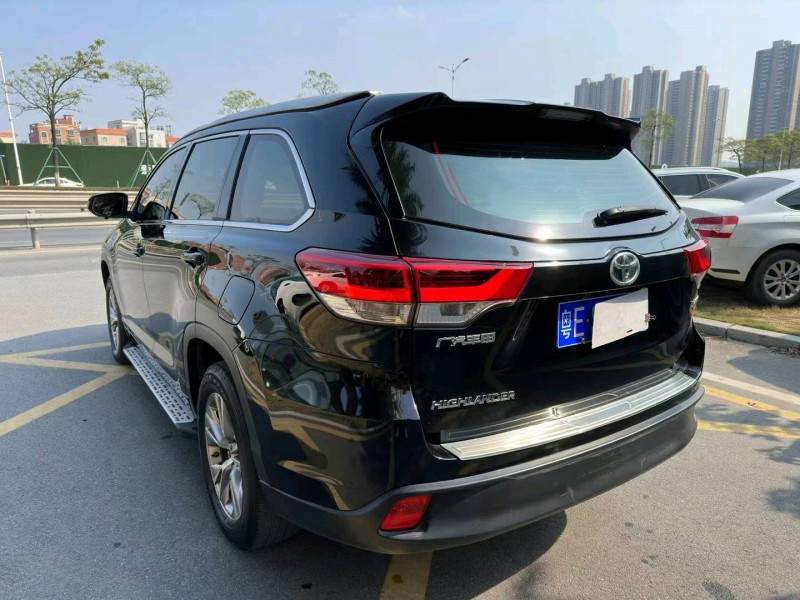 佛山20年丰田汉兰达5