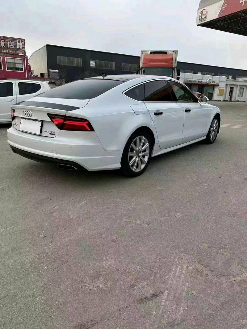 东营17年奥迪A7L3