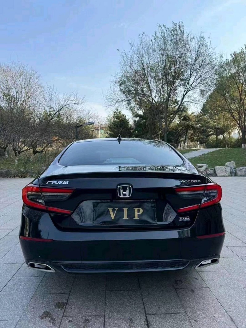 邯郸23年本田雅阁9