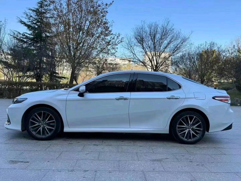 邯郸21年丰田凯美瑞6