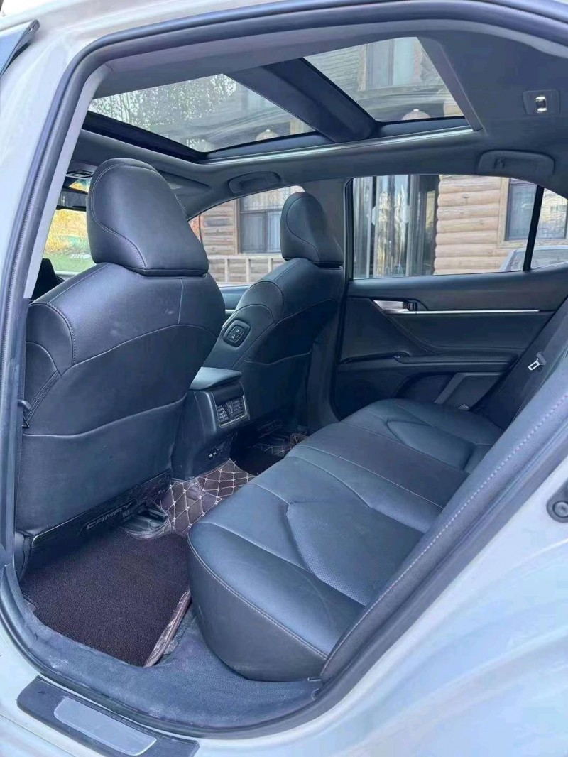 邯郸21年丰田凯美瑞8