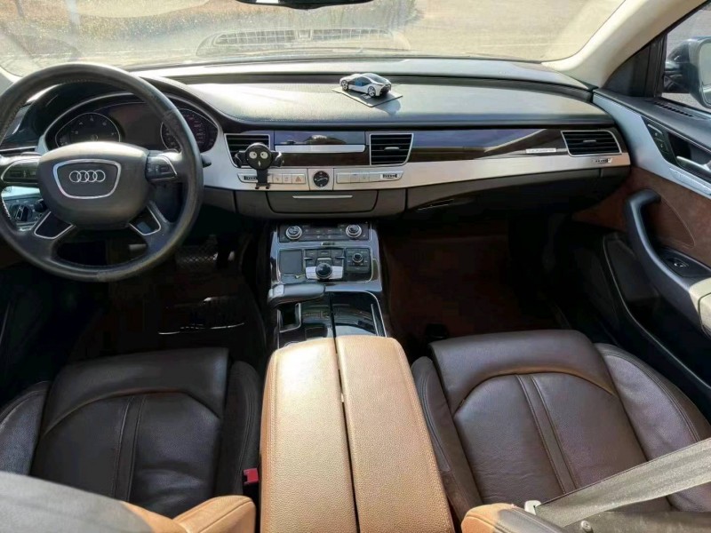 邯郸14年奥迪A8L5