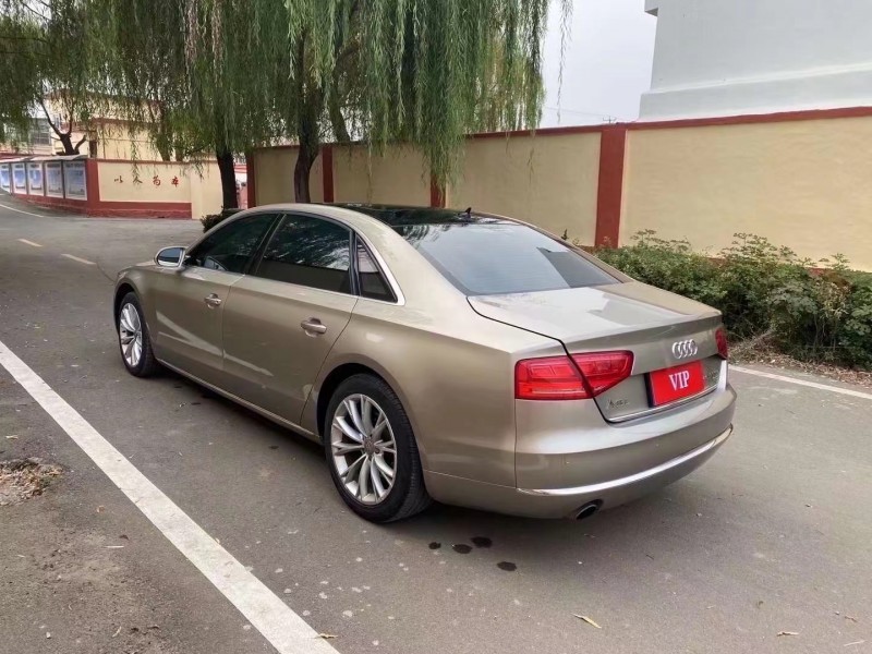 青岛12年奥迪A8L4