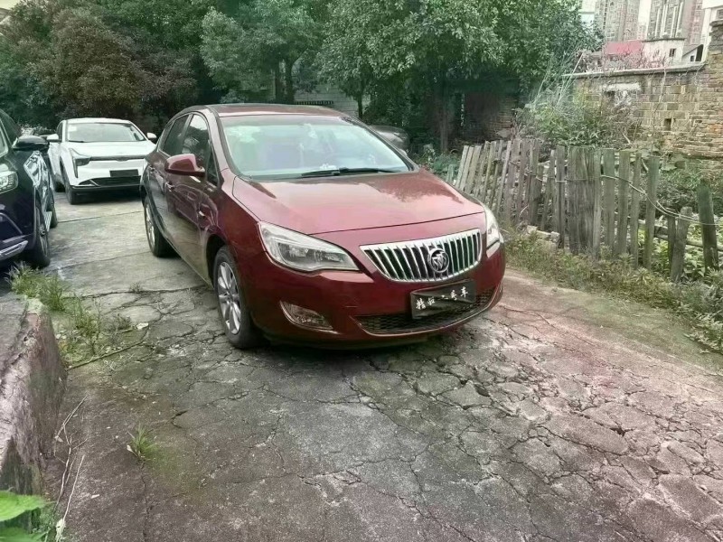 衡阳14年别克英朗2