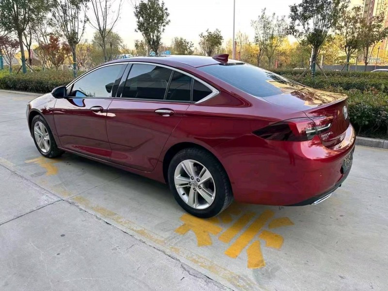 济宁19年别克君威7