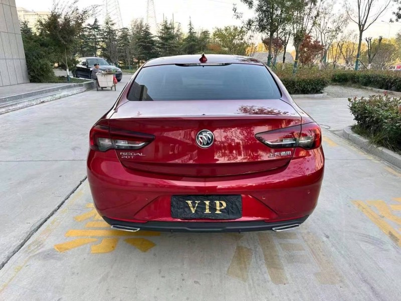 济宁19年别克君威9