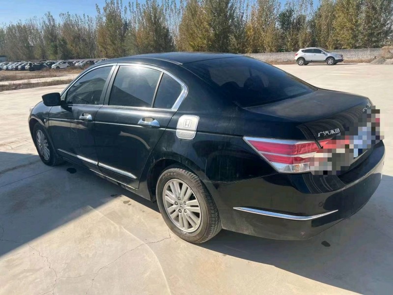 淄博13年本田雅阁8