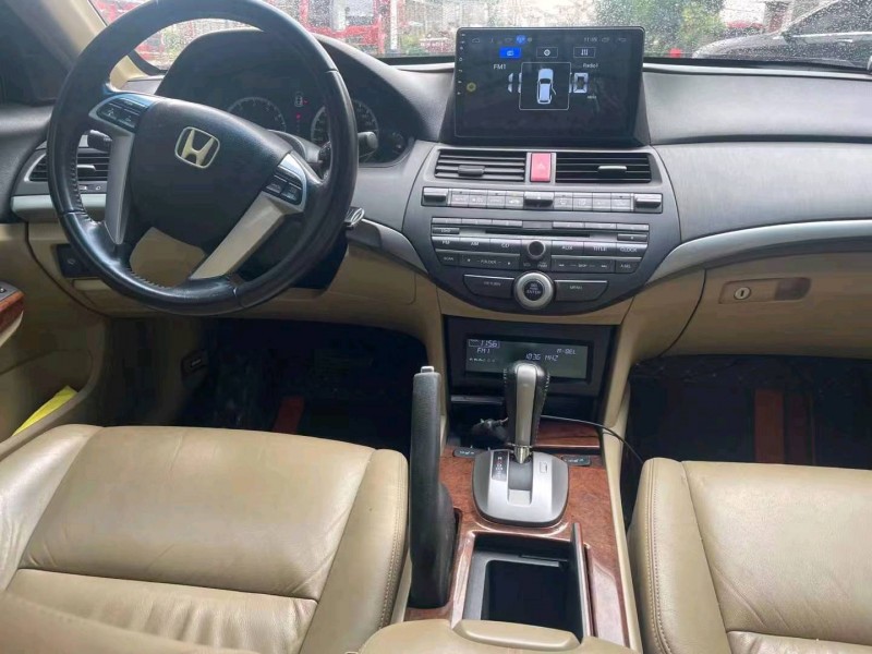 潍坊12年本田雅阁4