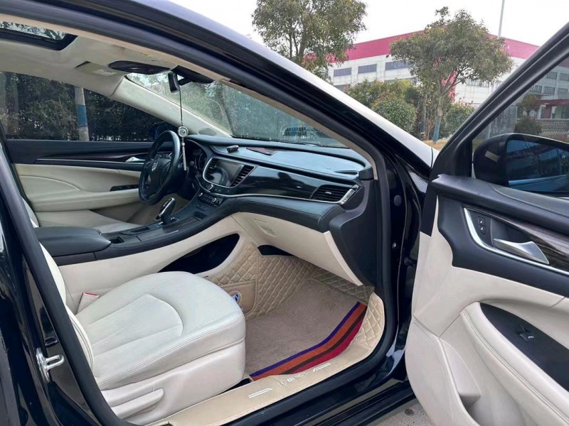 盐城20年别克君越5