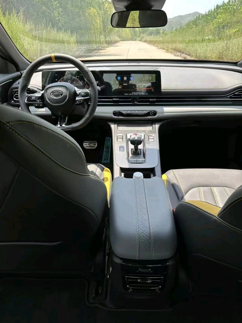 保定23年传祺影豹4