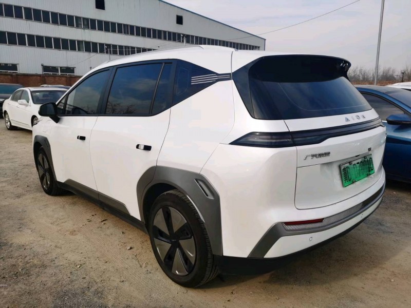 保定23年传祺埃安Y6