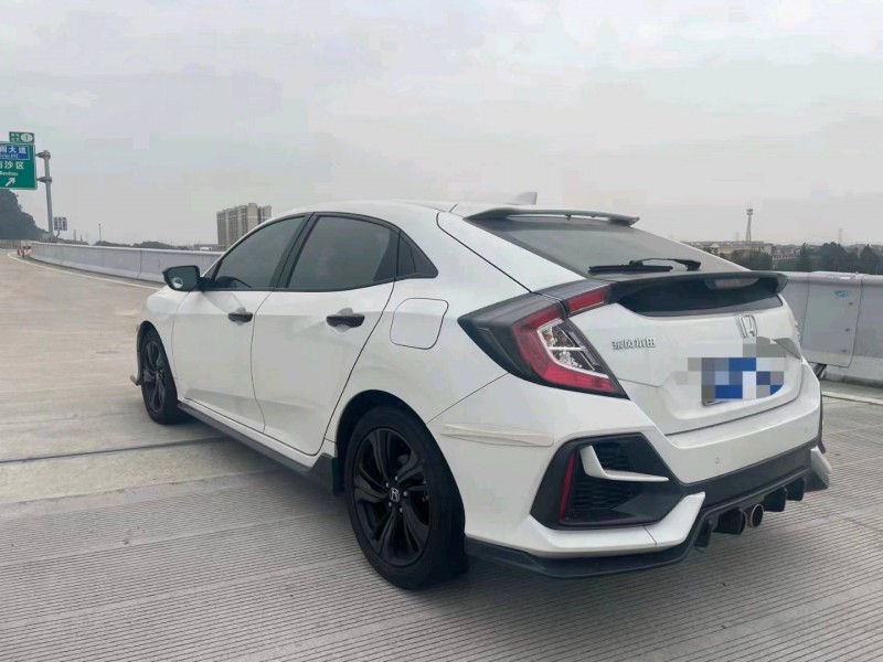 汕头22年本田思域5