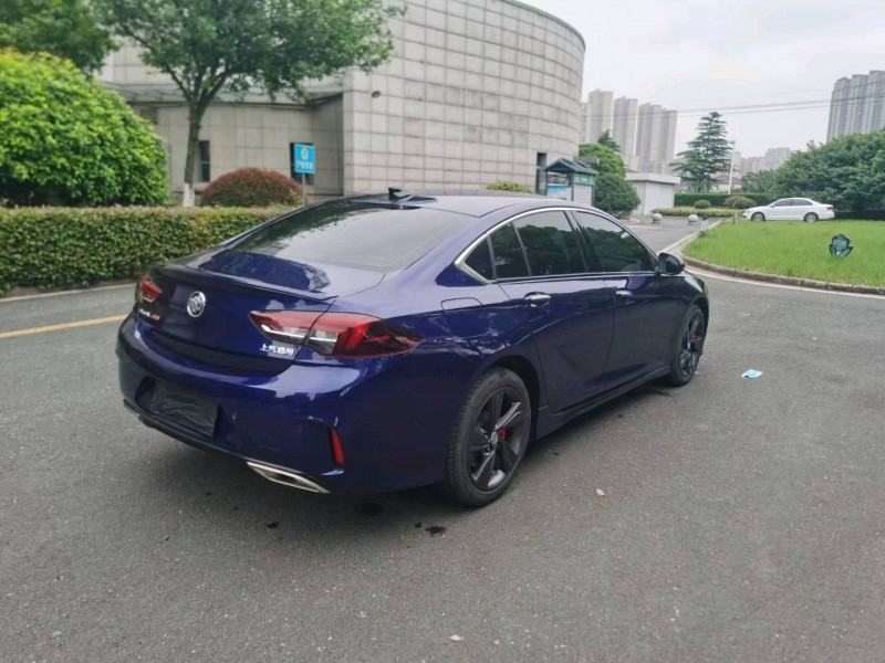 徐州20年别克君威7