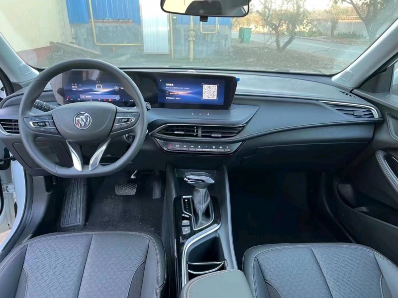 枣庄23年别克威朗5