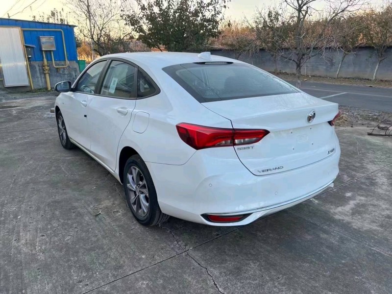 枣庄23年别克威朗7