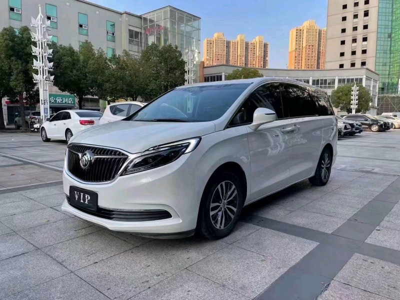 苏州19年别克GL82